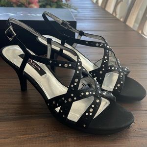 Worn once to a wedding